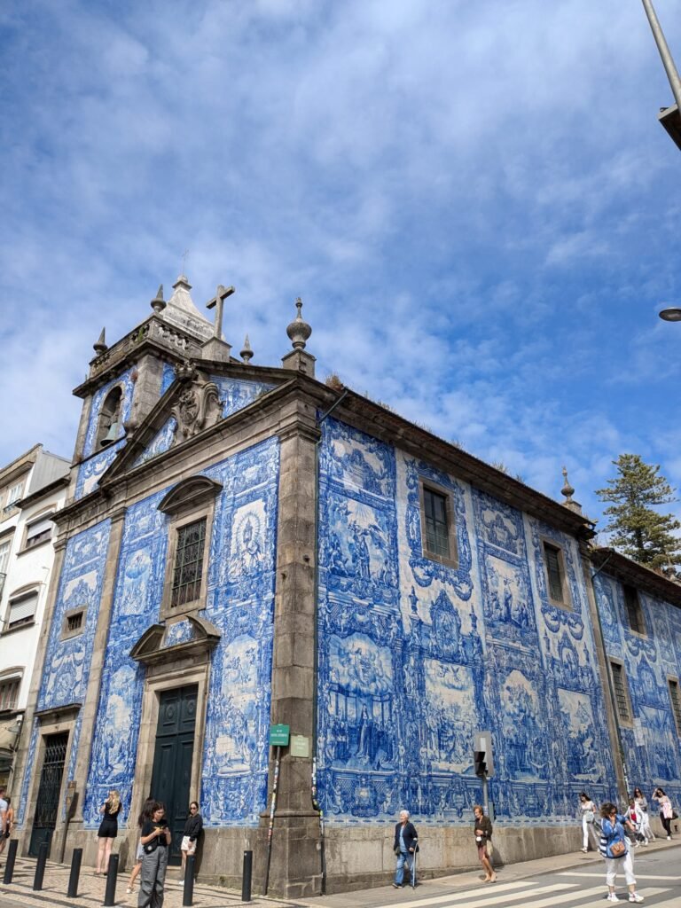 capela das almas with beautiful white and blue tile